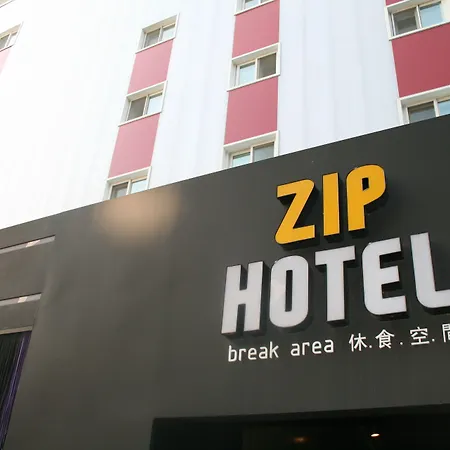 Zip Hotel-2